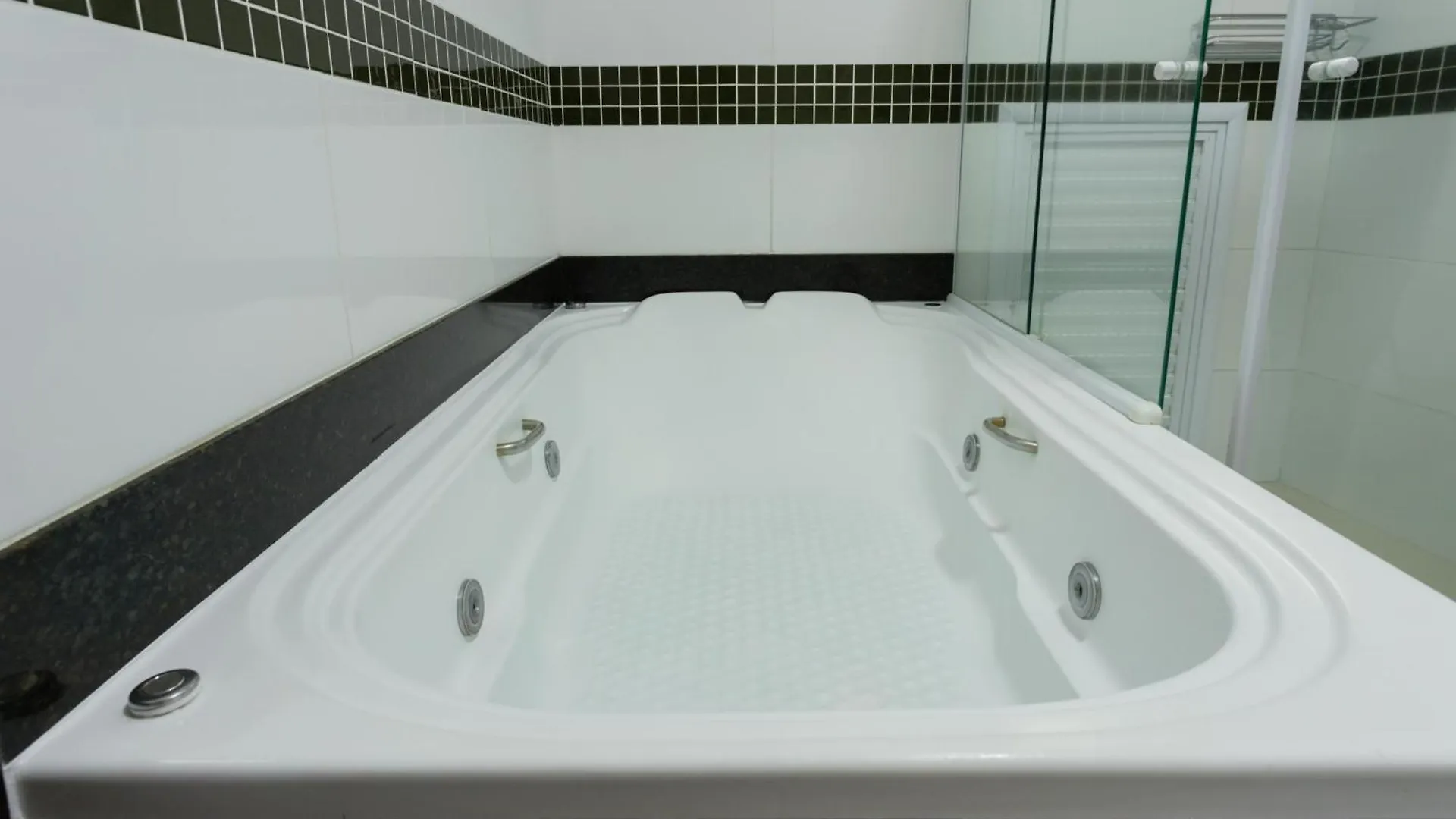 סאו פאולו Hotel Amalia 4*, סאו פאולו