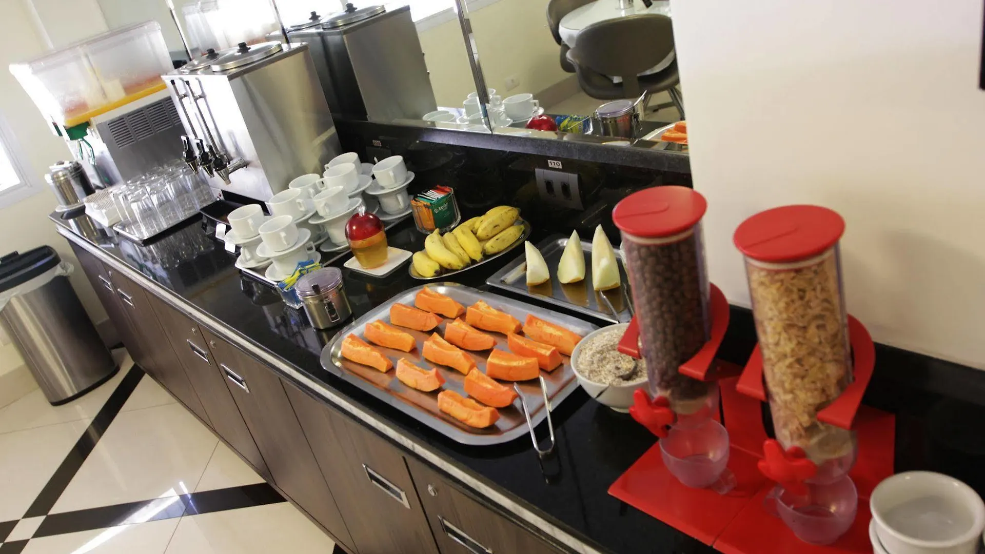 ****  סאו פאולו Hotel Amalia ברזיל